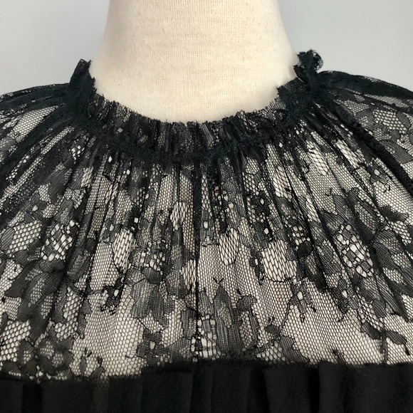 NWT BCBG Black Silk/Lace Cap Sleeve Party-Top - Picture 3 of 16